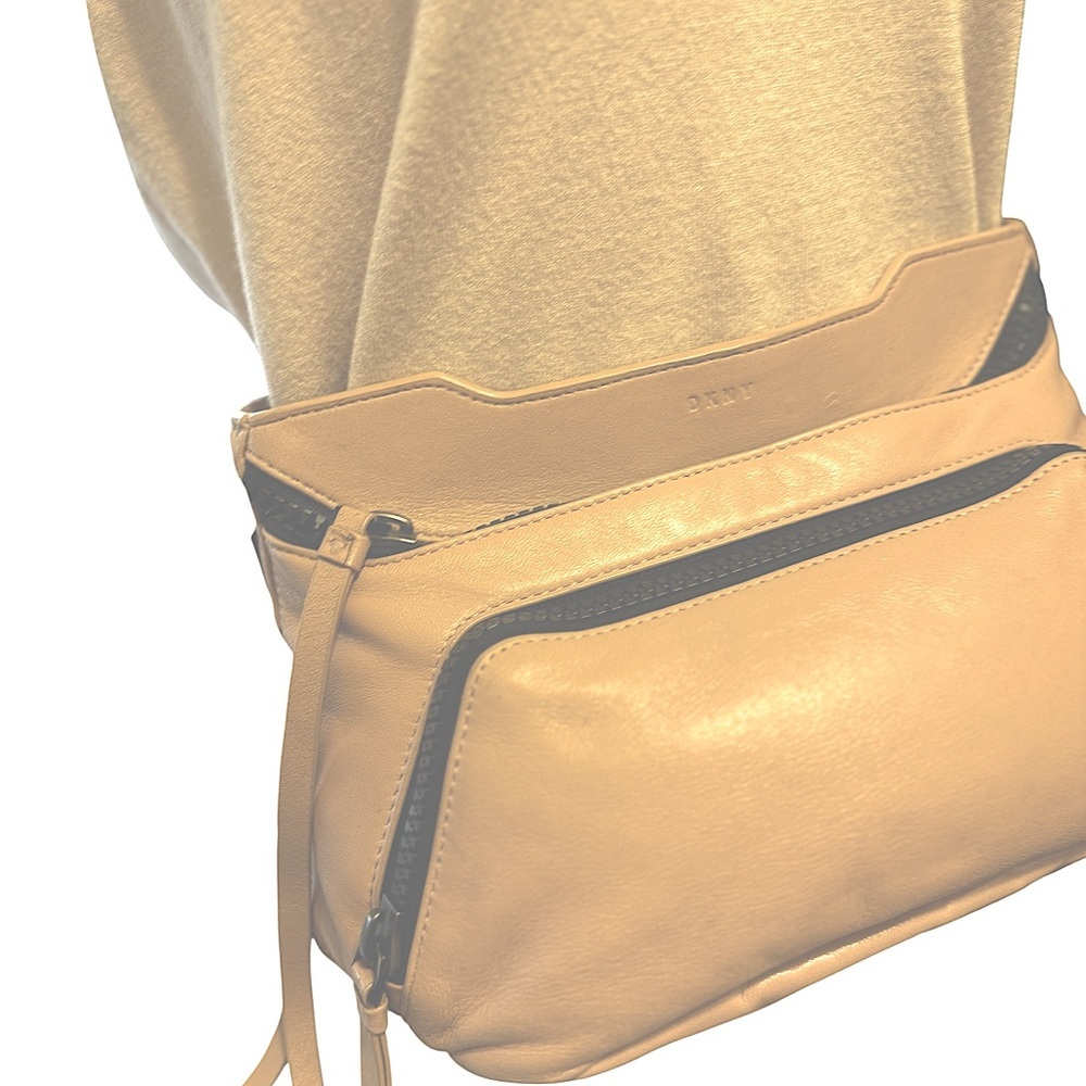 DKNY Tan Leather BELT BAG Bag - Picture 13 of 14